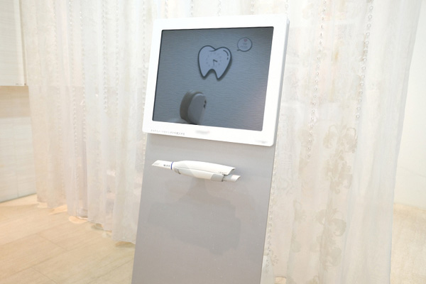 宮島桜院長 ハリウッド・スマイル矯正歯科4