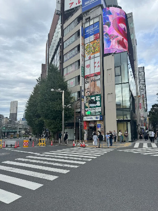 新宿駅前