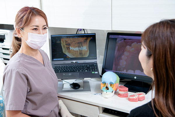 宮島桜院長 ハリウッド・スマイル矯正歯科3