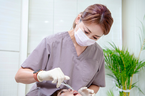 宮島桜院長 ハリウッド・スマイル矯正歯科4