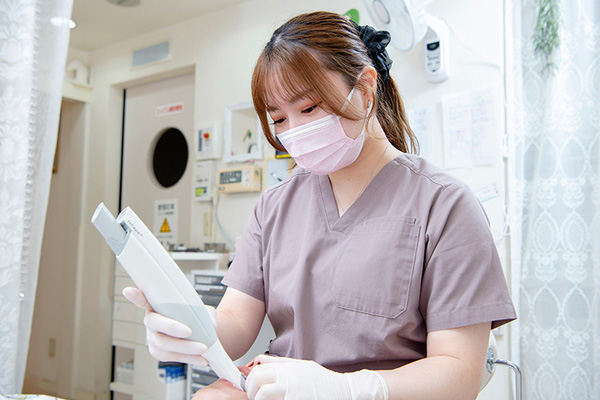 宮島桜院長 ハリウッド・スマイル矯正歯科2